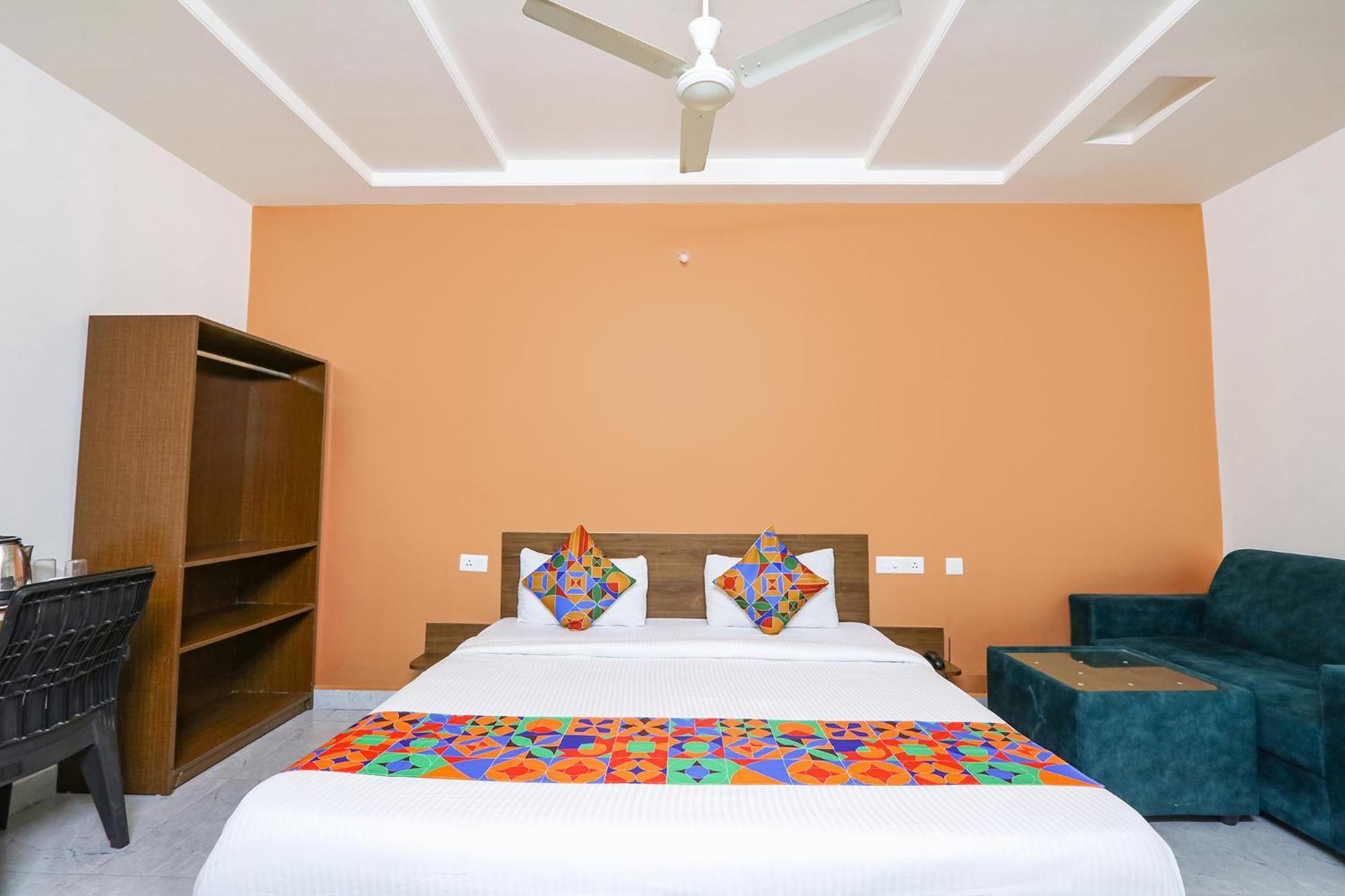 Fabhotel Golden Hitech - Nr Hitech City Hyderabad Eksteriør billede